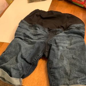 Maternity shorts, gently worn